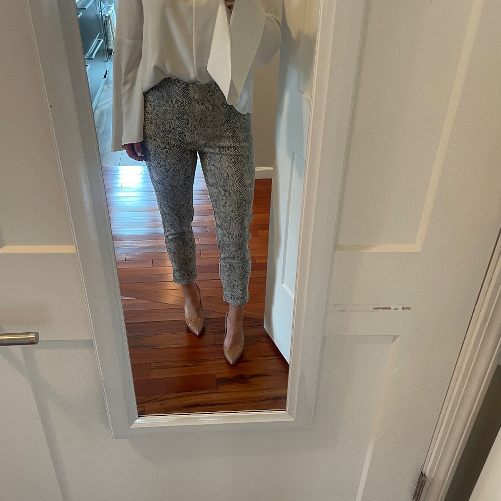 Elastic Suede Snakeskin Skinny Pants